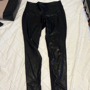 Athleta Delancey Shine Tight in Black